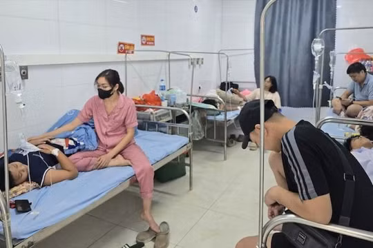 Kết quả kiểm nghiệm 2 loại nước ngọt liên quan vụ 13 học sinh ở Hà Nội nhập viện