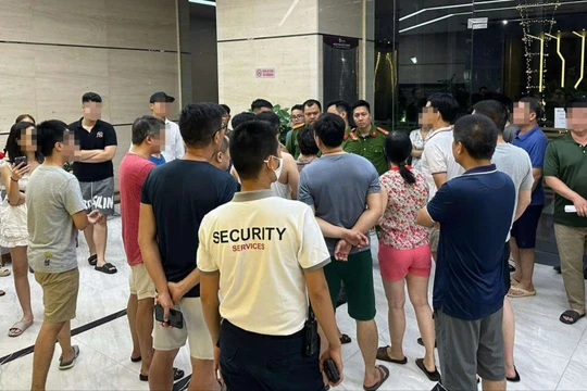 Cư dân chung cư 6th Element bị gạ gẫm bán dâm, công an nói gì?