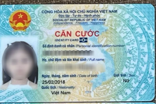 Căn cước công dân từ 6 tuổi trở lên.