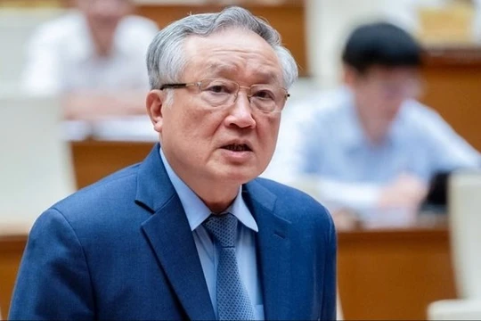 Infographic: Chân dung Phó Thủ tướng Nguyễn Hòa Bình