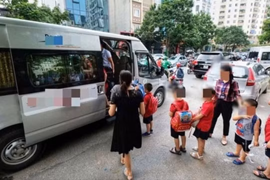 Dự thảo mới: Lái xe chở học sinh vi phạm luật bị phạt nặng, trừ điểm bằng lái