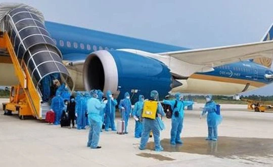 Vụ "chuyến bay giải cứu": Sốc với chuỗi bị can đẩy giá trục lợi từ đồng bào gặp hoạn nạn