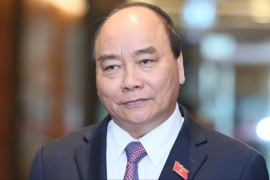 Bộ Chính trị kỷ luật ông Nguyễn Xuân Phúc, Trương Hòa Bình và bà Trương Thị Mai