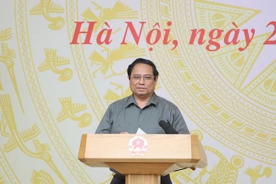 Thủ tướng yêu cầu xây dựng lại nhà cửa cho hộ dân mất nhà do bão lũ trước 31/12