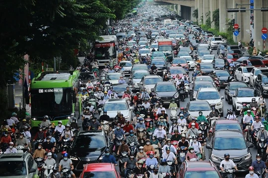 Hà Nội lập vùng phát thải thấp ở 2 quận, cấm nhiều loại ô tô, xe máy lưu thông từ 2025