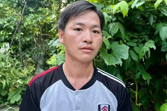 Thủ tướng tặng bằng khen cho trưởng thôn Làng Nủ và thôn Kho Vàng