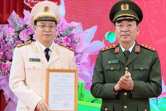 Đại tá Đinh Việt Dũng làm Giám đốc Công an tỉnh Ninh Bình