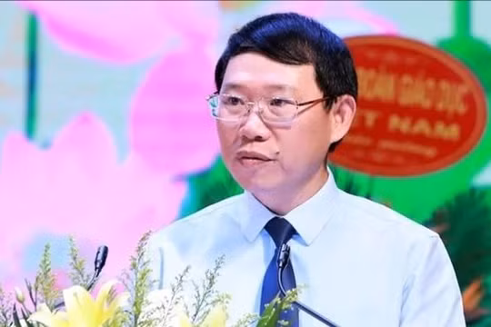 Ông Lê Ánh Dương.