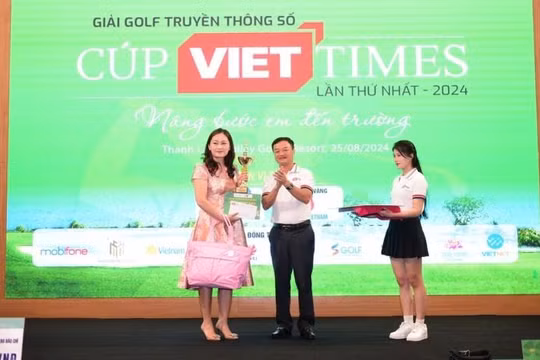 Nữ golfer đoạt giải Best Net ấn tượng với Giải Golf Truyền thông số Cúp VietTimes