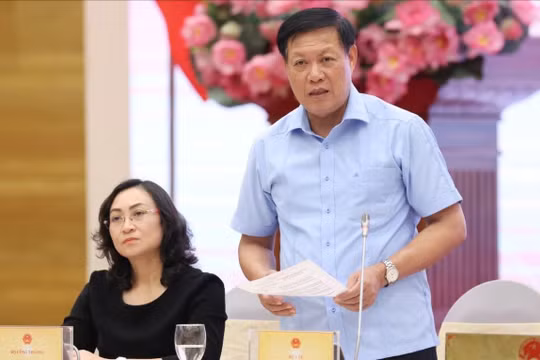 Thứ trưởng Bộ Y tế Đỗ Xuân Tuyên.