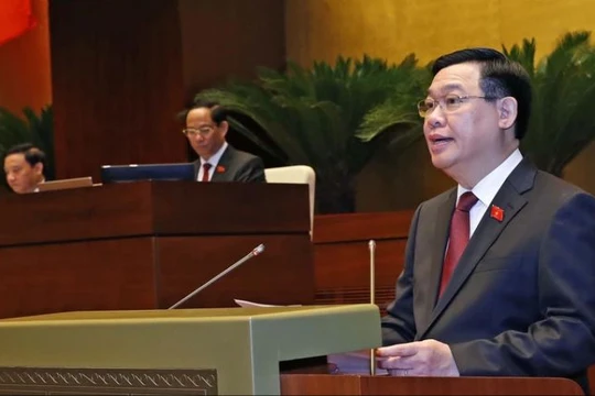 Chủ tịch Quốc hội Vương Đình Huệ phát biểu khai mạc Kỳ họp bất thường lần thứ 5.