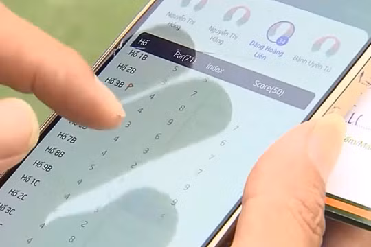 Kết quả sau mỗi hố đấu sẽ được hiển thị đồng bộ ngay trên màn hình Livescore ở cả smartphone và PC.