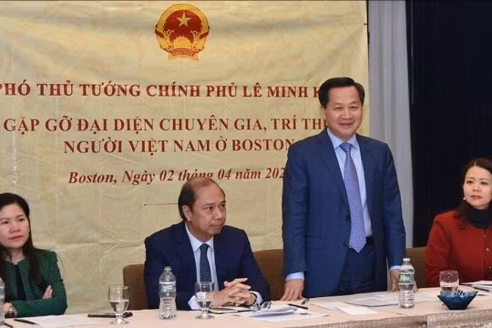 Phó Thủ tướng Lê Minh Khái tại cuộc gặp với đại diện trí thức Việt kiều tiêu biểu 