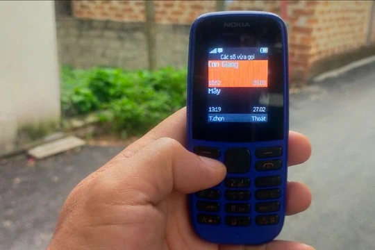 Khi Việt Nam chính thức tắt sóng 2G, các mẫu điện thoại "cục gạch" trước đây sẽ bị mất khả năng nghe gọi. 