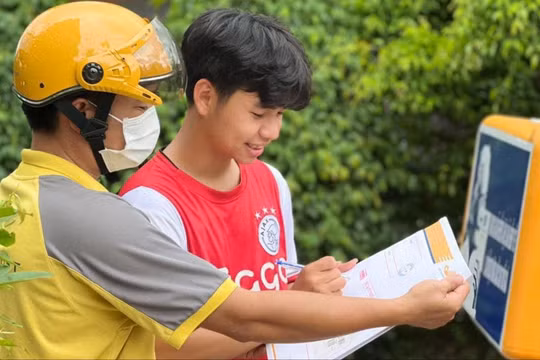 VNPost, Viettel Post và Giao hàng tiết kiệm kinh doanh ra sao trong nửa đầu năm 2024?