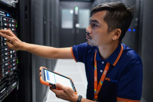 Hạ tầng điện toán đám mây liên vùng đầu tiên của Việt Nam đạt tốc độ băng thông riêng 50Gbps.