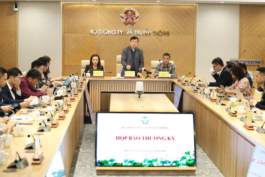 Thứ trưởng Nguyễn Thanh Lâm chủ trì họp báo.