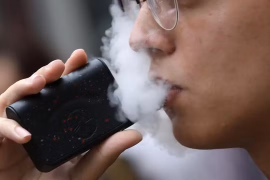 Tỷ lệ sử dụng thuốc lá điện tử tăng mạnh, cả một thế hệ trẻ có nguy cơ nghiện nicotine