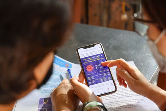 Mỗi câu chuyện trong Làng số khắc họa con người cụ thể, công việc cụ thể, vấn đề cụ thể, cách làm cụ thể, công cụ cụ thể và kết quả cụ thể.