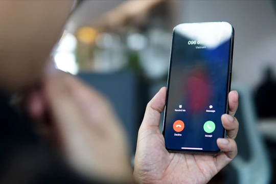 Nhiều doanh nghiệp phản ánh sóng điện thoại tại khu công nghệ cao Hoà Lạc quá yếu, thậm chí nhiều nơi không có sóng di động (Ảnh minh hoạ)