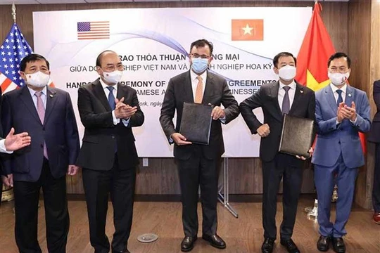 Chủ tịch nước Nguyễn Xuân Phúc chứng kiến lễ ký biên bản ghi nhớ giữa Vingroup và Google Cloud