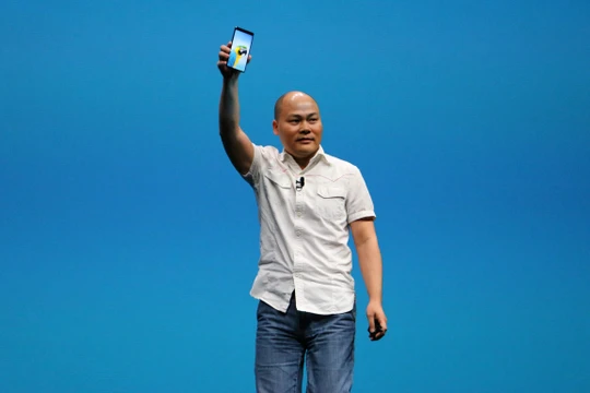ông Nguyễn Tử Quảng tại lễ ra mắt Bphone 3 Pro