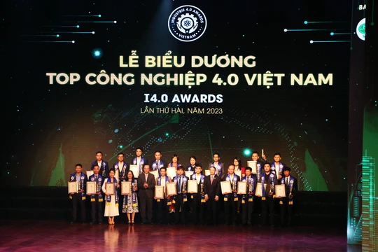 Các đơn vị được biểu dương tại chương trình TOP Công nghiệp 4.0 Việt Nam