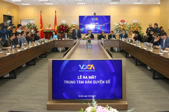 Trung tâm Bản quyền số trực thuộc Hội Truyền thông số Việt Nam là đơn vị giúp bảo vệ tác quyền và khai thác tác phẩm trên môi trường số