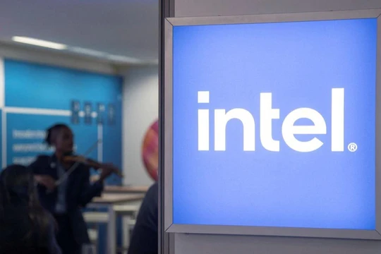 Intel tìm được nguồn vốn đầu tư từ Brookfield cho các nhà máy sản xuất chip tại Hoa Kỳ