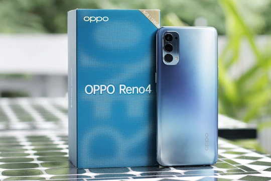 Chiếc Reno4 của Oppo