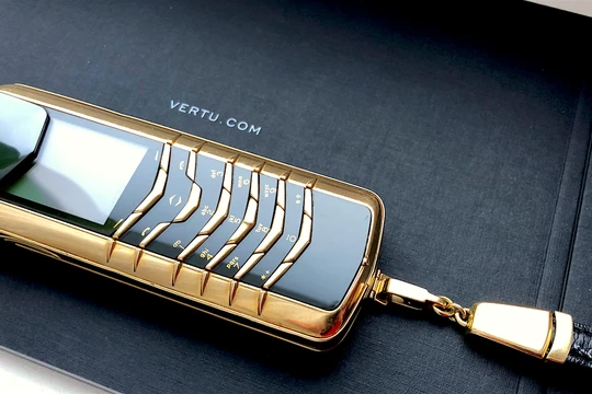 Điện thoại Vertu Signature M