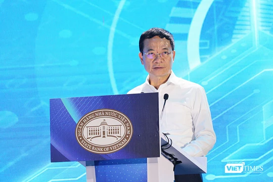 Bộ trưởng Bộ Thông tin và Truyền thông Nguyễn Mạnh Hùng