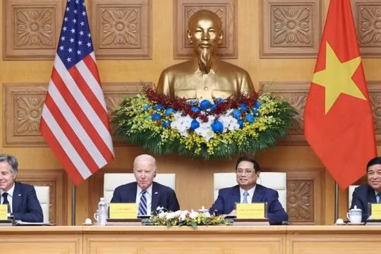 Thủ tướng Phạm Minh Chính và Tổng thống Joe Biden dự Hội nghị cấp cao về Đầu tư và Đổi mới sáng tạo tại Hà Nội, sáng 11/9 (ảnh: VGP)