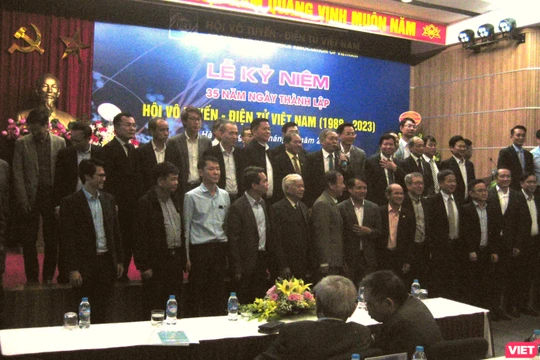 Phát triển nguồn nhân lực công nghiệp bán dẫn là nhiệm vụ quan trọng nhất của Ban chấp hành nhiệm kỳ VIII Hội Vô tuyến Điện tử Việt Nam