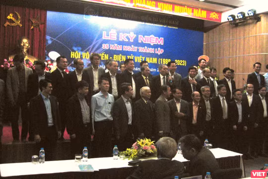 Phát triển nguồn nhân lực công nghiệp bán dẫn là nhiệm vụ quan trọng nhất của Ban chấp hành nhiệm kỳ VIII Hội Vô tuyến Điện tử Việt Nam