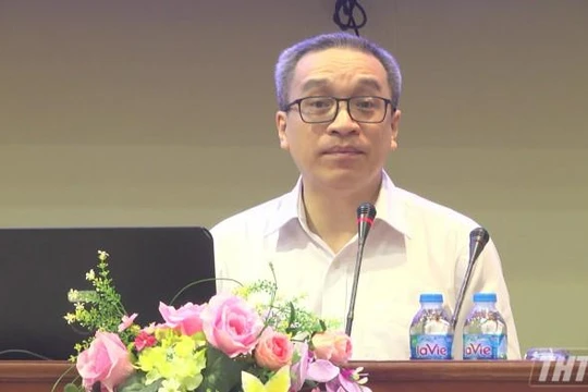 Thứ trưởng Bộ TT&TT Phan Tâm phát biểu tại Hội nghị