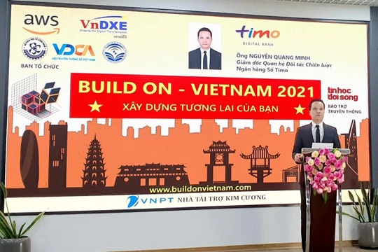 Ông Nguyễn Quang Minh - Giám đốc Quan hệ Đối tác Chiến lược của Ngân hàng số Timo - phát biểu tại lễ khai mạc cuộc thi.