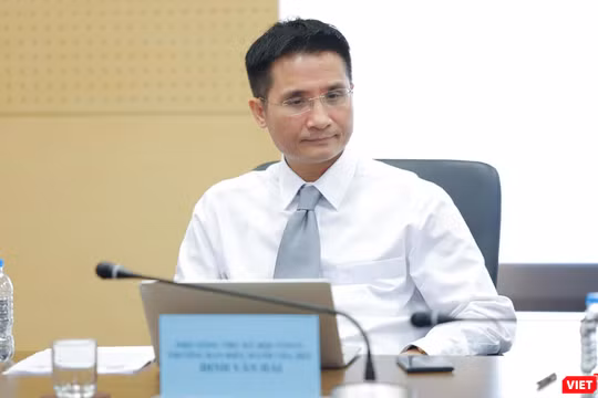 Nhà báo Đinh Văn Hải - Chủ nhiệm Tạp chí điện tử VietTimes, Phó Trưởng ban tổ chức , Trưởng ban Điều hành Giải thưởng.