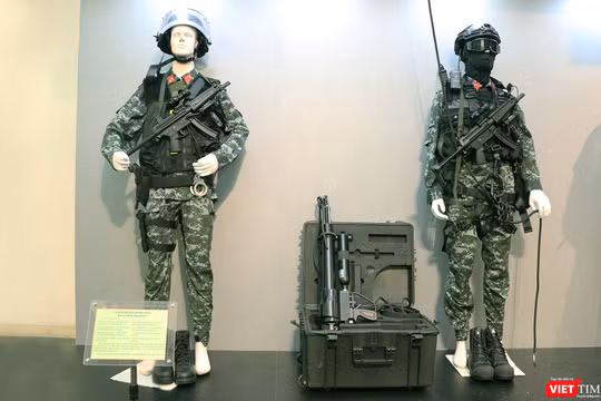 Mục sở thị các loại vũ khí hiện đại của lực lượng Công an nhân dân