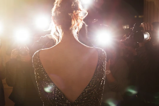 Sao nữ là những người dễ bị quay lén (ảnh minh họa) 