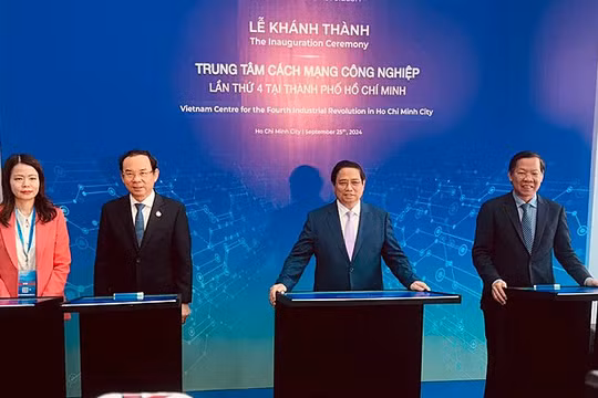 Thủ tướng Phạm Minh Chính tại Lễ khánh thành Trung tâm Vietnam C4IR