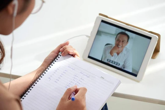 Học từ xa là giải pháp trong thời kỳ dịch bệnh hoành hành (ảnh: Verxact)