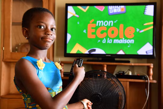 Các hình thức học tập từ xa đã được thúc đẩy trong giai đoạn Covid-19 bùng phát (ảnh: UNICEF)