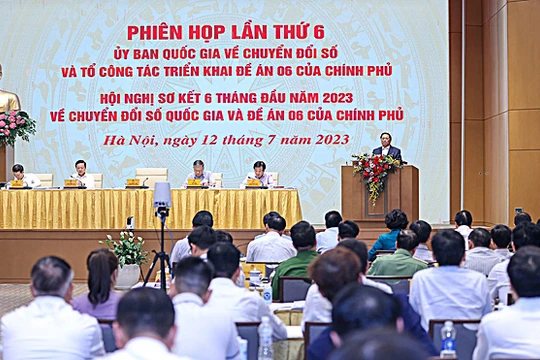 Thủ tướng Phạm Minh Chính phát biểu tại phiên họp lần thứ 6 của Ủy ban quốc gia về chuyển đổi số (ảnh: VGP)