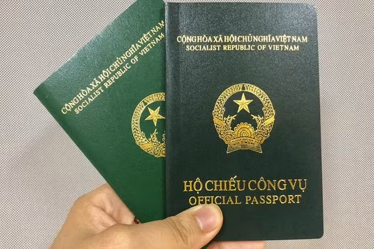 Người dân có thể đăng ký làm hộ chiếu online từ 1/6