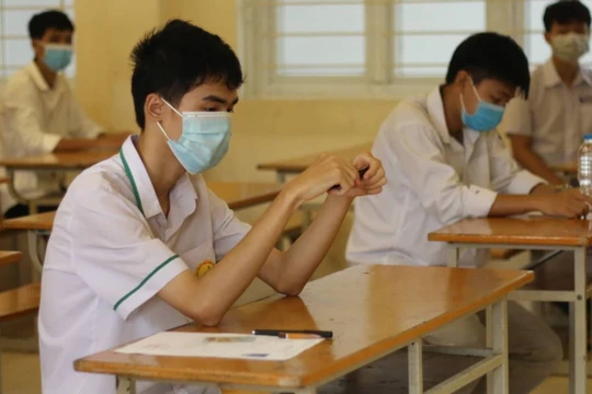 Các thí sinh đã hoàn thành kỳ thi tốt nghiệp THPT 2023 (ảnh minh họa)