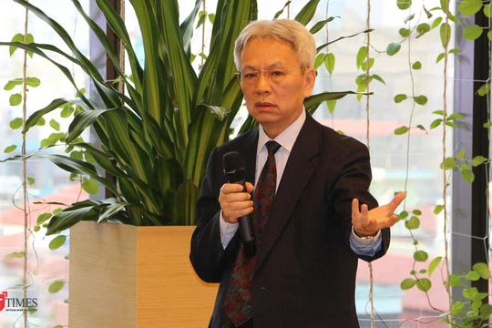 ông Nguyễn Sĩ Dũng