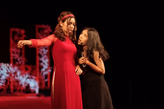 Một cảnh trong vở diễn Huyễn Ảnh