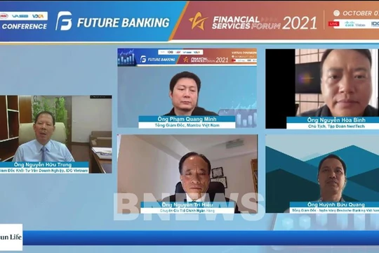 Các đại biểu tham dự phiên thảo luận online tại Diễn đàn Dịch vụ Tài chính và Dịch vụ Ngân hàng 2021