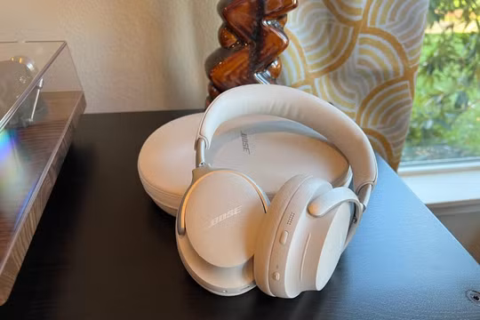 5 mẫu tai nghe chống ồn tốt nhất năm 2024